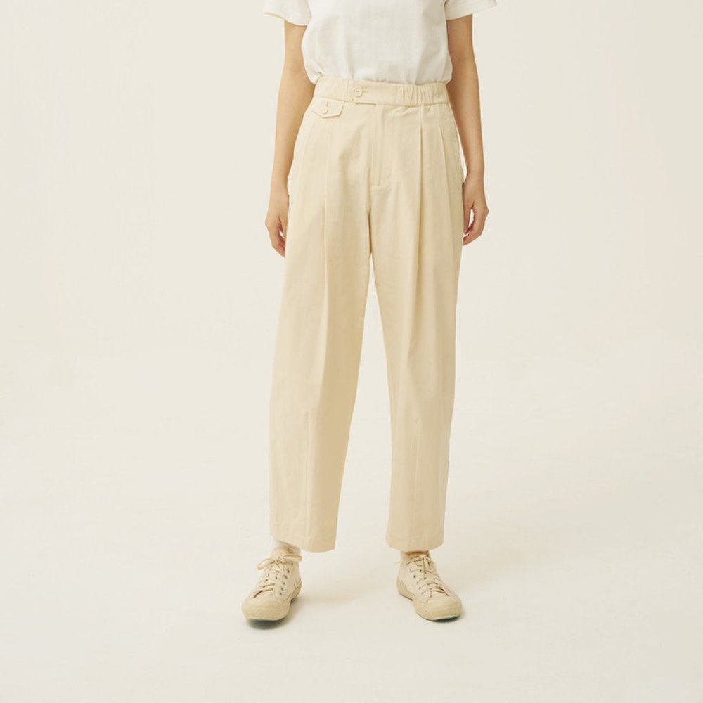 Japanese casual beige pants for woman